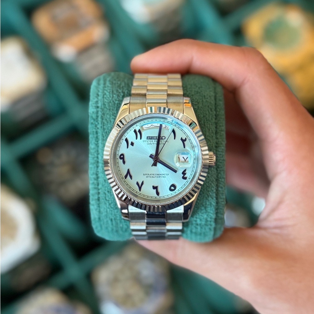 Seiko Mod: Arabic Day Date Ice Blue